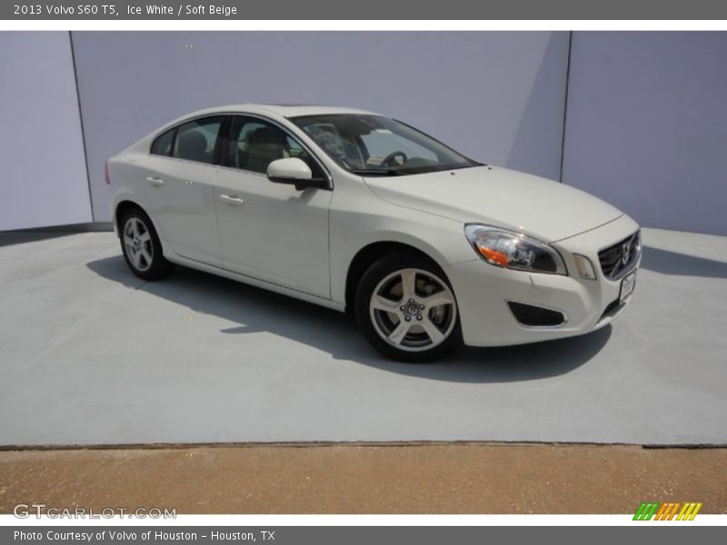 Ice White / Soft Beige 2013 Volvo S60 T5