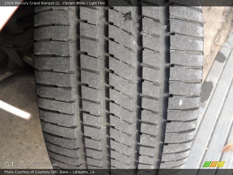 Vibrant White / Light Flint 2004 Mercury Grand Marquis LS