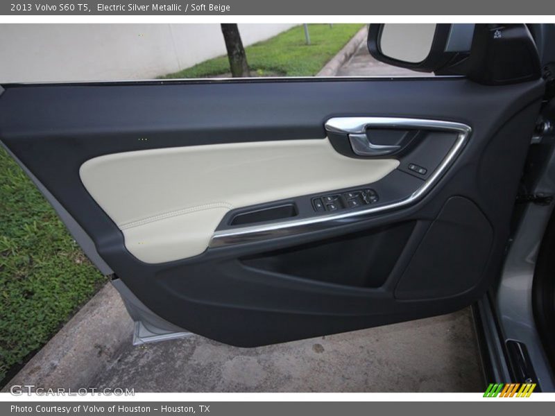 Electric Silver Metallic / Soft Beige 2013 Volvo S60 T5