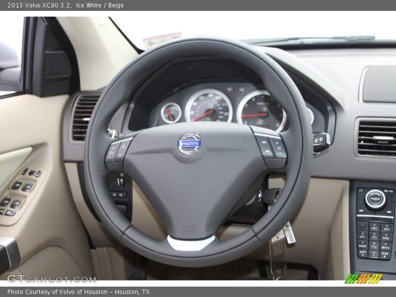 Ice White / Beige 2013 Volvo XC90 3.2