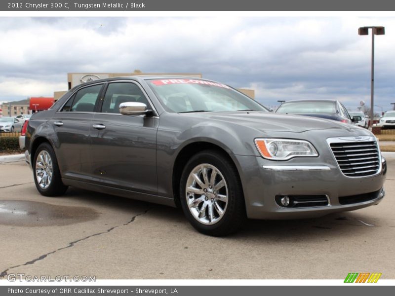 Front 3/4 View of 2012 300 C