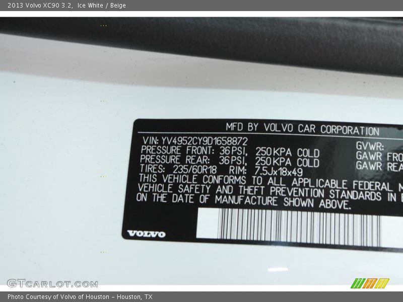 Ice White / Beige 2013 Volvo XC90 3.2