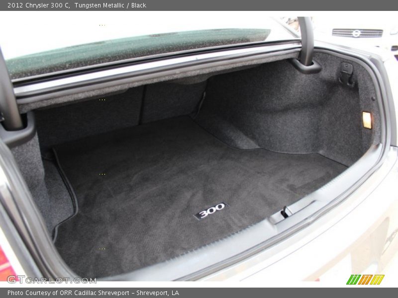  2012 300 C Trunk