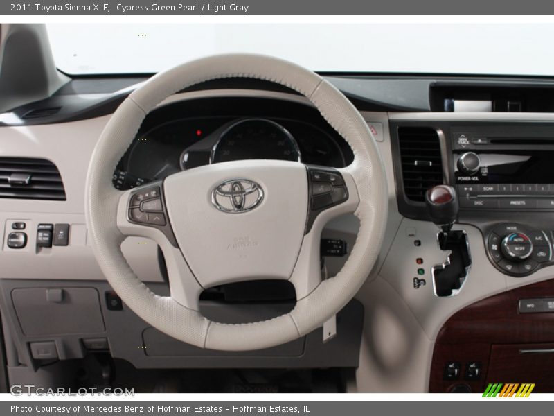 Cypress Green Pearl / Light Gray 2011 Toyota Sienna XLE