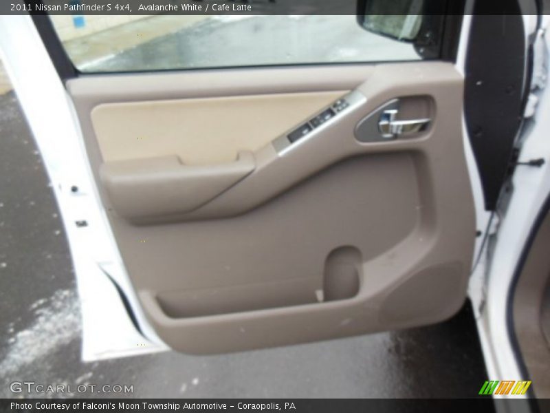 Avalanche White / Cafe Latte 2011 Nissan Pathfinder S 4x4