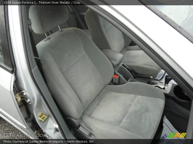 Titanium Silver Metallic / Gray 2004 Suzuki Forenza S