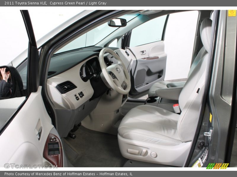 Cypress Green Pearl / Light Gray 2011 Toyota Sienna XLE