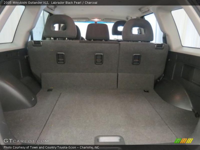  2005 Outlander XLS Trunk