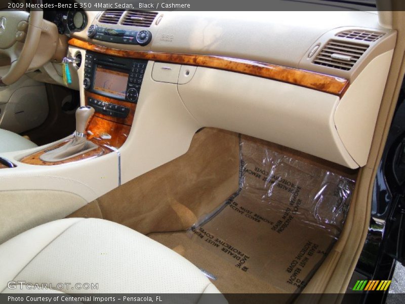 Black / Cashmere 2009 Mercedes-Benz E 350 4Matic Sedan