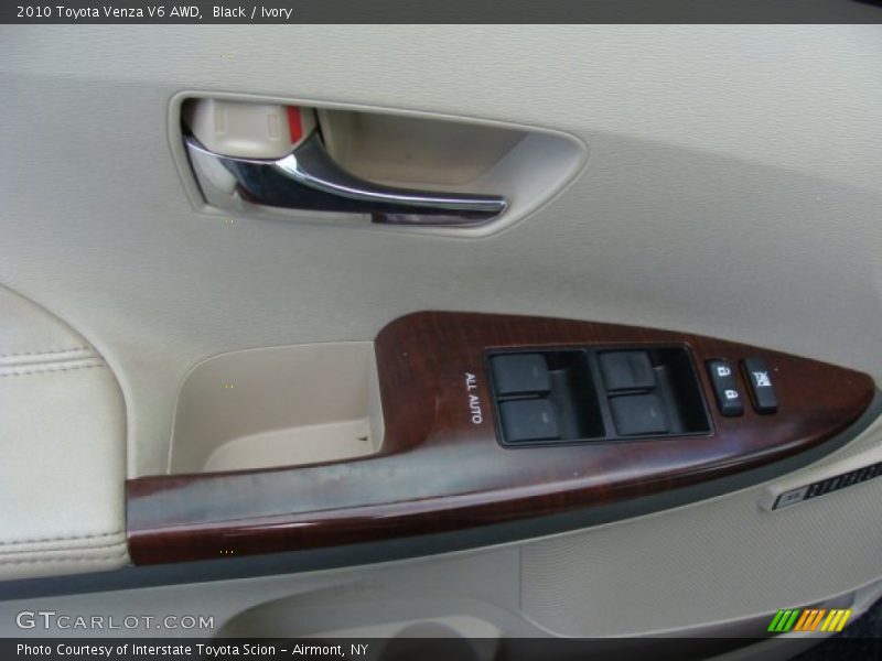Black / Ivory 2010 Toyota Venza V6 AWD
