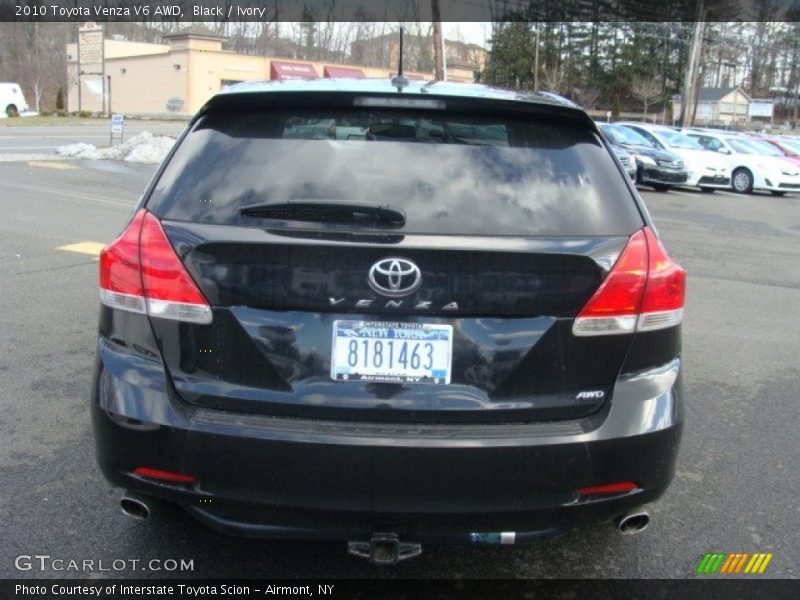 Black / Ivory 2010 Toyota Venza V6 AWD