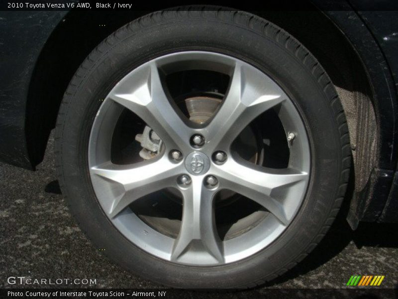 Black / Ivory 2010 Toyota Venza V6 AWD
