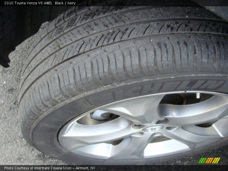 Black / Ivory 2010 Toyota Venza V6 AWD