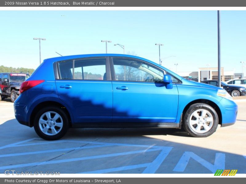 Blue Metallic / Charcoal 2009 Nissan Versa 1.8 S Hatchback
