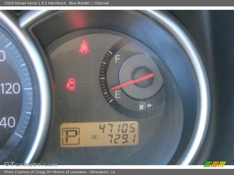 Blue Metallic / Charcoal 2009 Nissan Versa 1.8 S Hatchback