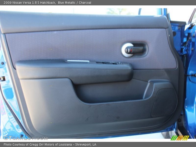 Blue Metallic / Charcoal 2009 Nissan Versa 1.8 S Hatchback