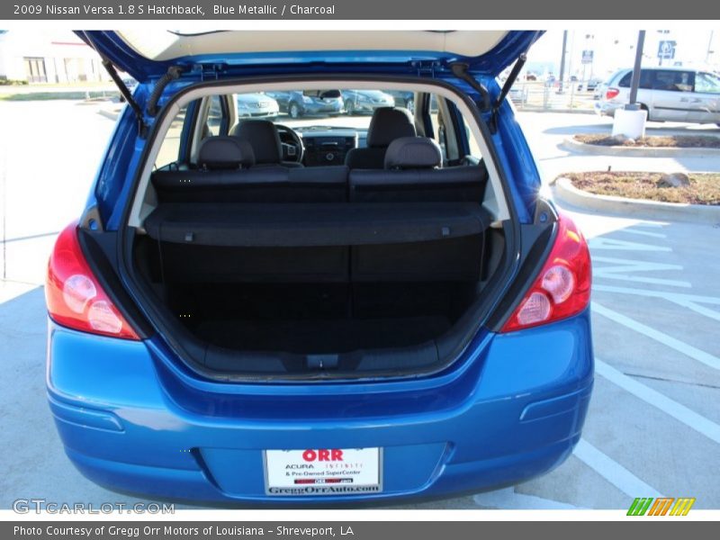 Blue Metallic / Charcoal 2009 Nissan Versa 1.8 S Hatchback