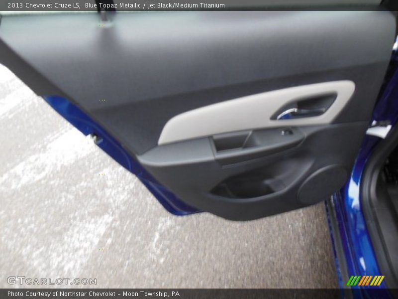 Blue Topaz Metallic / Jet Black/Medium Titanium 2013 Chevrolet Cruze LS
