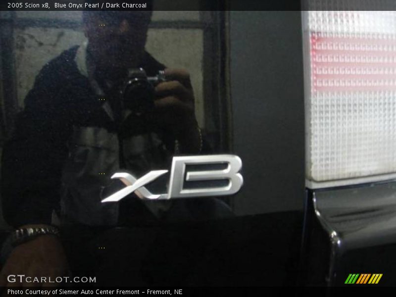 Blue Onyx Pearl / Dark Charcoal 2005 Scion xB