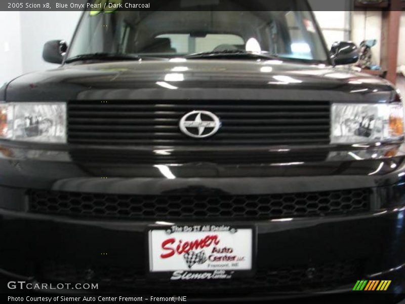Blue Onyx Pearl / Dark Charcoal 2005 Scion xB