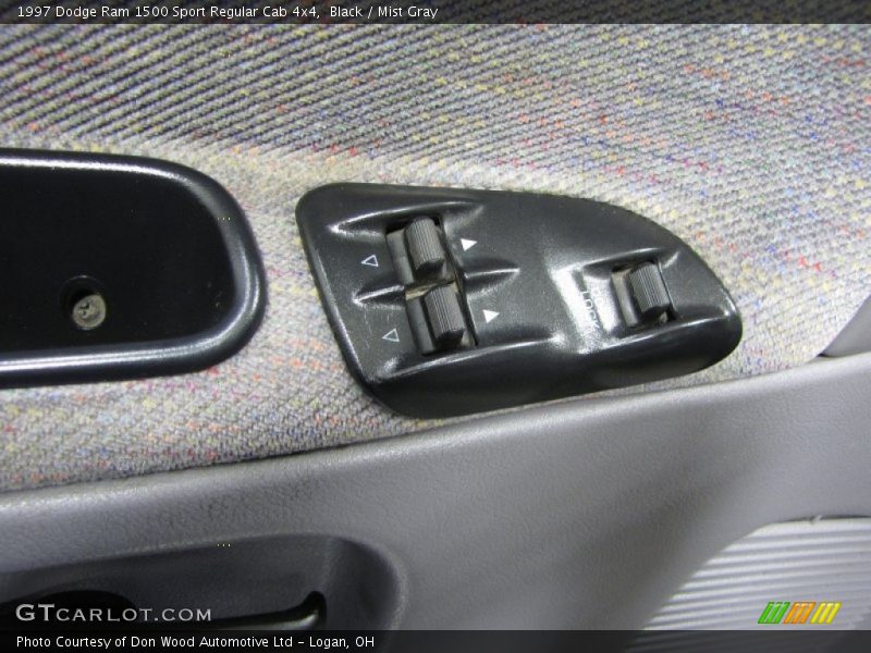 Controls of 1997 Ram 1500 Sport Regular Cab 4x4