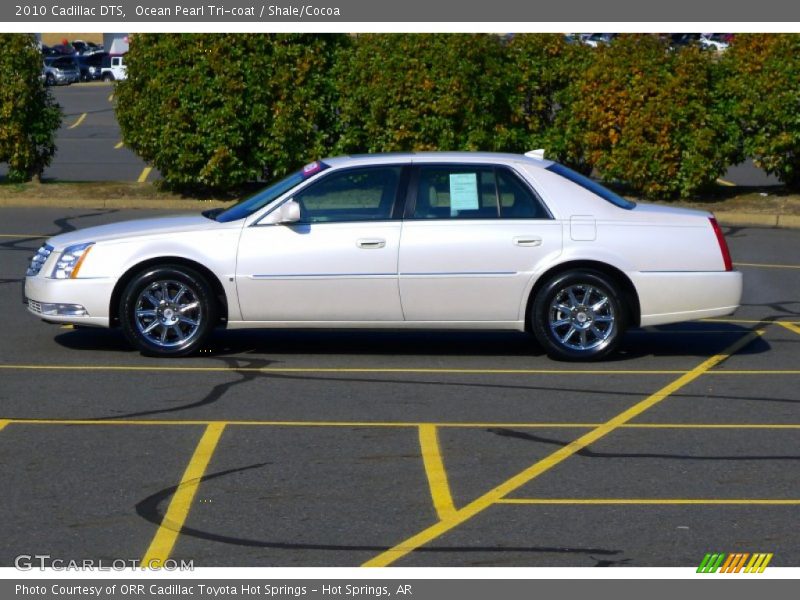 Ocean Pearl Tri-coat / Shale/Cocoa 2010 Cadillac DTS