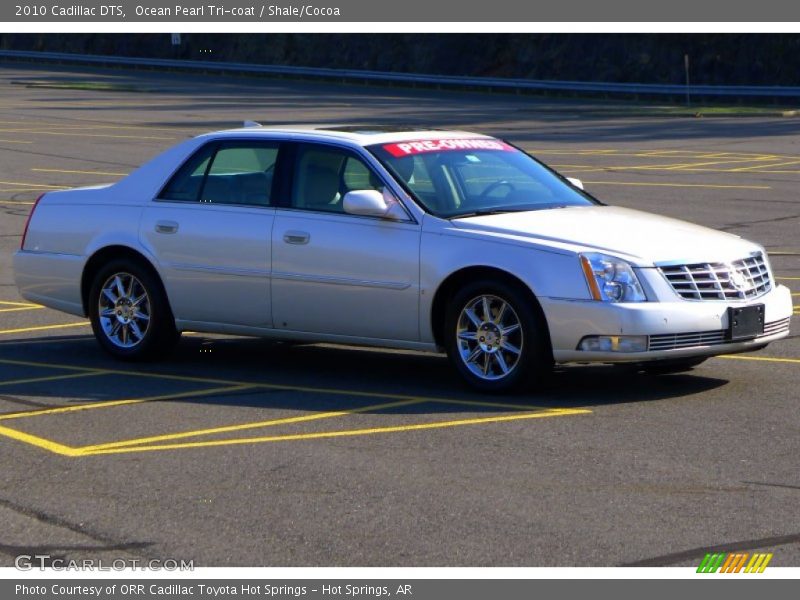 Ocean Pearl Tri-coat / Shale/Cocoa 2010 Cadillac DTS