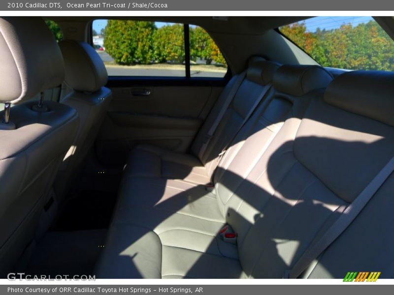 Ocean Pearl Tri-coat / Shale/Cocoa 2010 Cadillac DTS