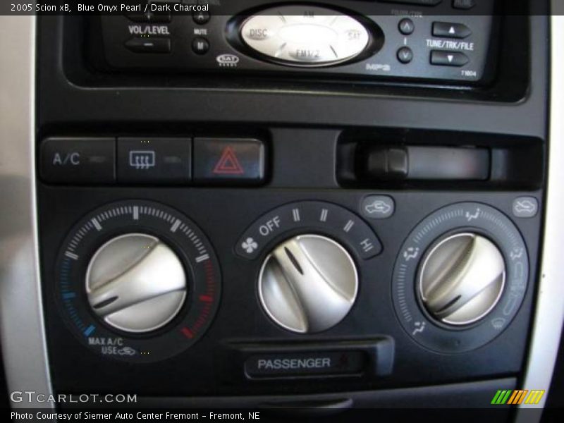 Blue Onyx Pearl / Dark Charcoal 2005 Scion xB