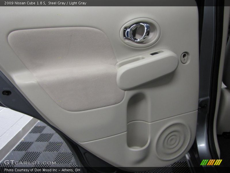 Steel Gray / Light Gray 2009 Nissan Cube 1.8 S