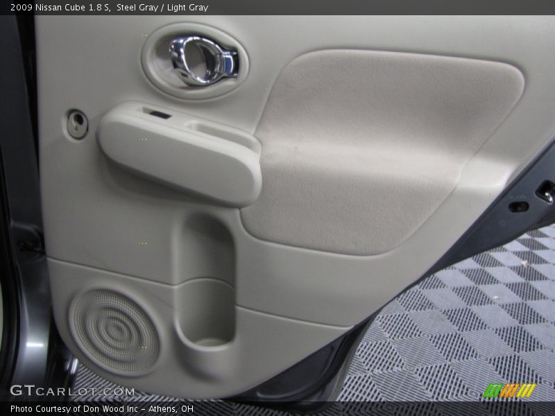 Steel Gray / Light Gray 2009 Nissan Cube 1.8 S