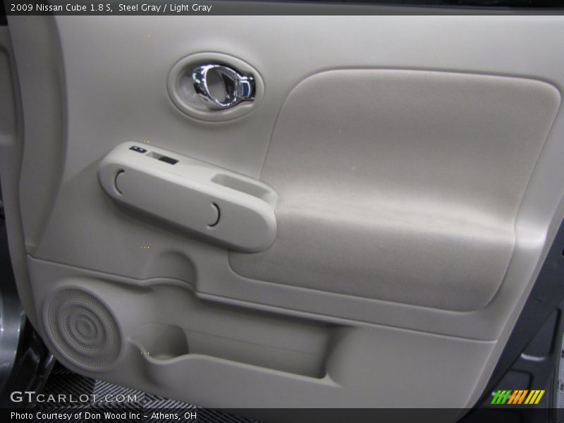 Steel Gray / Light Gray 2009 Nissan Cube 1.8 S