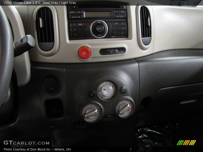 Steel Gray / Light Gray 2009 Nissan Cube 1.8 S