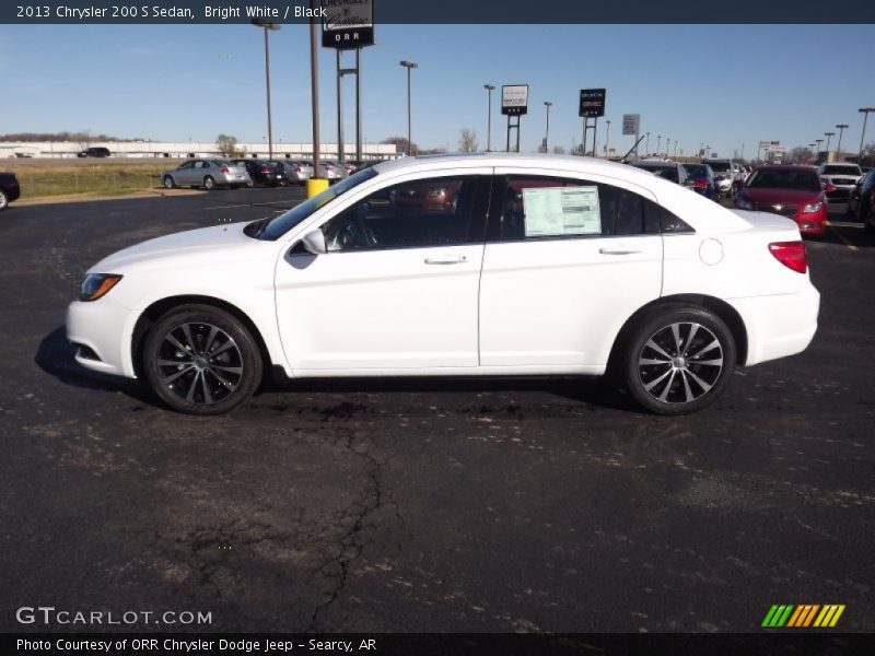 Bright White / Black 2013 Chrysler 200 S Sedan