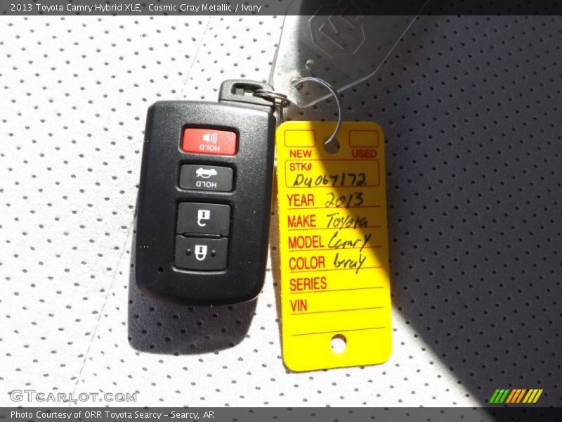 Cosmic Gray Metallic / Ivory 2013 Toyota Camry Hybrid XLE