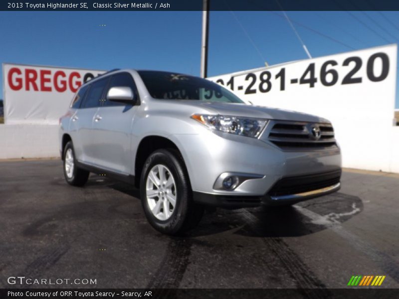 Classic Silver Metallic / Ash 2013 Toyota Highlander SE