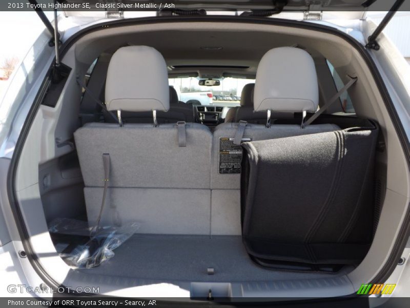 Classic Silver Metallic / Ash 2013 Toyota Highlander SE