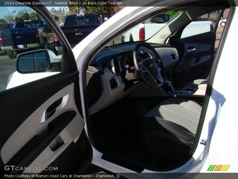 Summit White / Jet Black/Light Titanium 2010 Chevrolet Equinox LT
