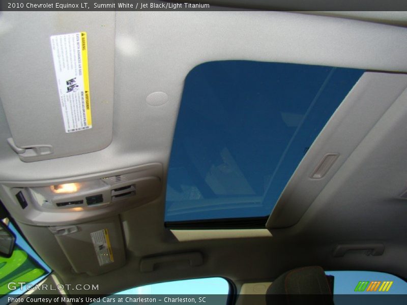 Summit White / Jet Black/Light Titanium 2010 Chevrolet Equinox LT
