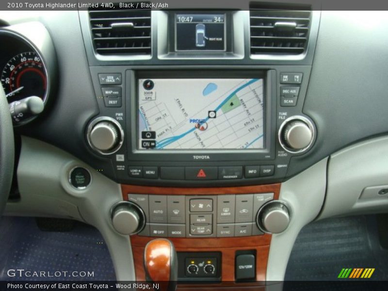 Black / Black/Ash 2010 Toyota Highlander Limited 4WD