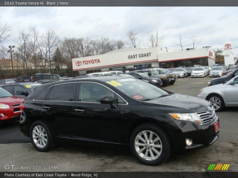 Black / Ivory 2010 Toyota Venza I4