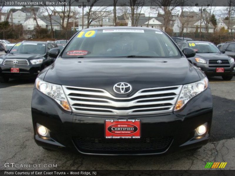 Black / Ivory 2010 Toyota Venza I4