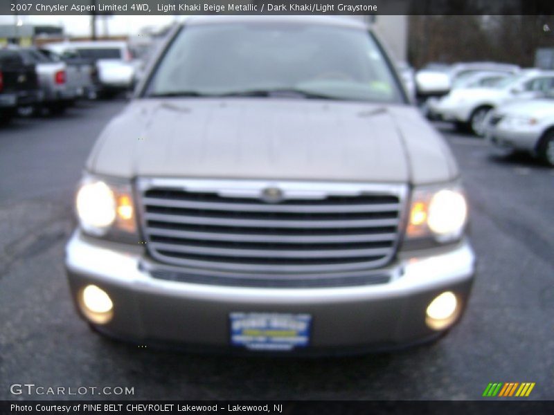 Light Khaki Beige Metallic / Dark Khaki/Light Graystone 2007 Chrysler Aspen Limited 4WD