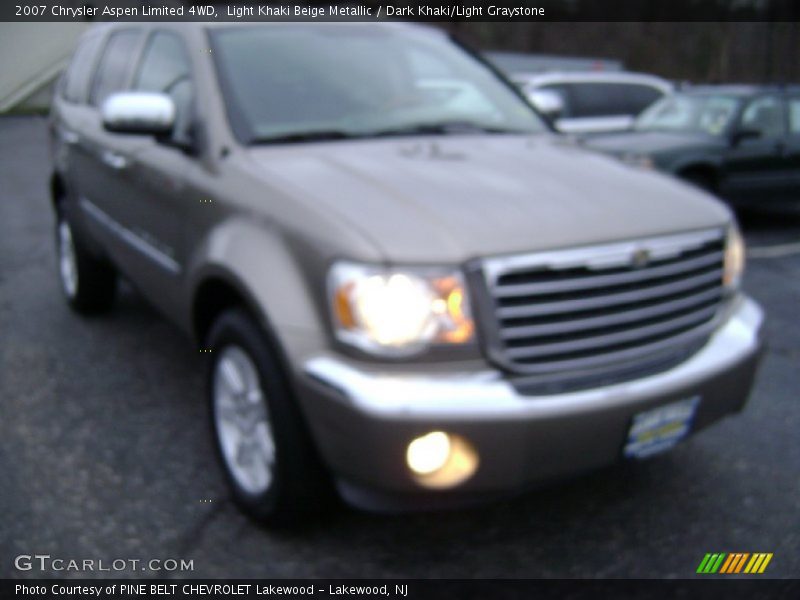 Light Khaki Beige Metallic / Dark Khaki/Light Graystone 2007 Chrysler Aspen Limited 4WD