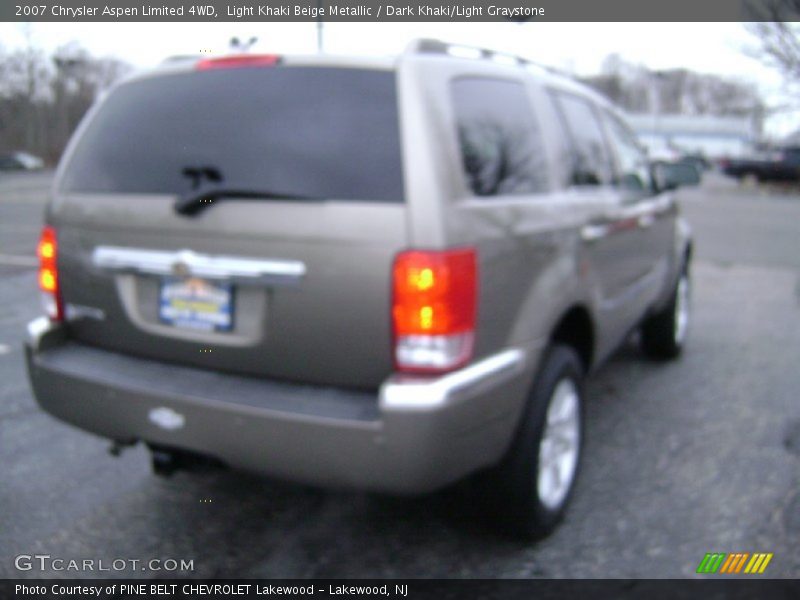 Light Khaki Beige Metallic / Dark Khaki/Light Graystone 2007 Chrysler Aspen Limited 4WD