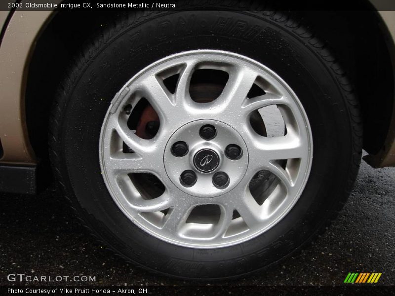 Sandstone Metallic / Neutral 2002 Oldsmobile Intrigue GX