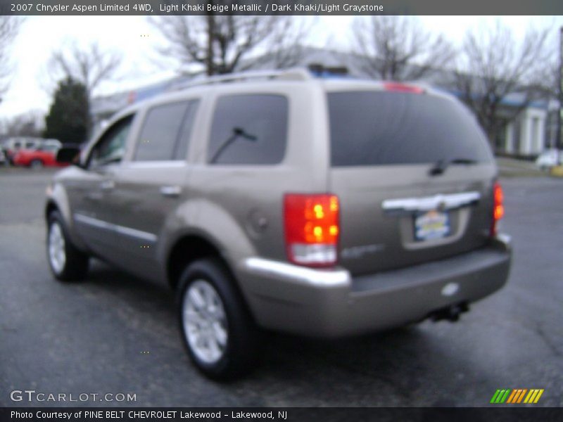 Light Khaki Beige Metallic / Dark Khaki/Light Graystone 2007 Chrysler Aspen Limited 4WD