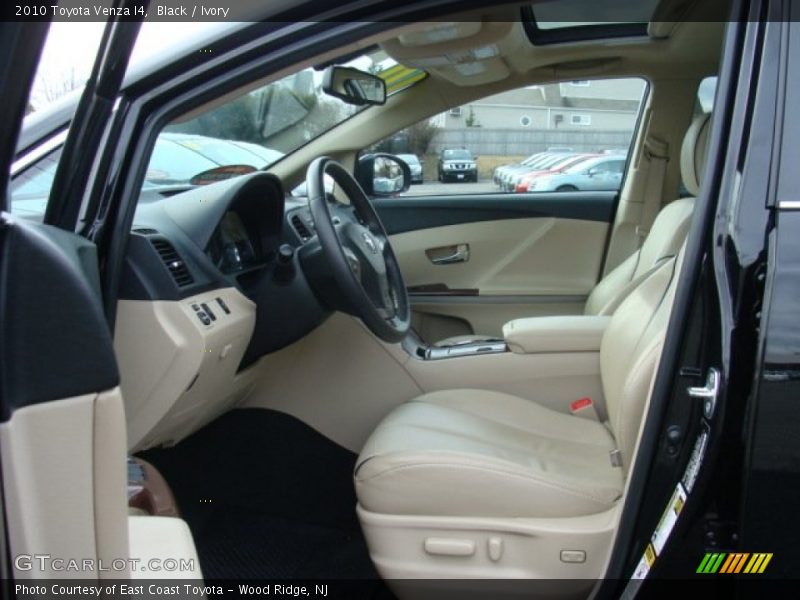 Black / Ivory 2010 Toyota Venza I4