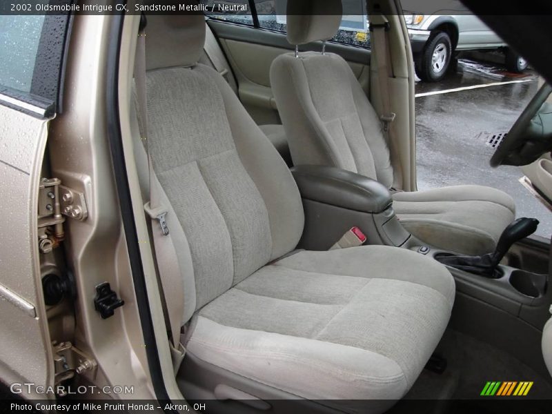 Sandstone Metallic / Neutral 2002 Oldsmobile Intrigue GX