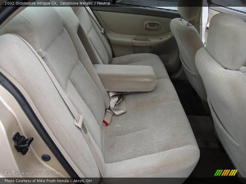 Sandstone Metallic / Neutral 2002 Oldsmobile Intrigue GX
